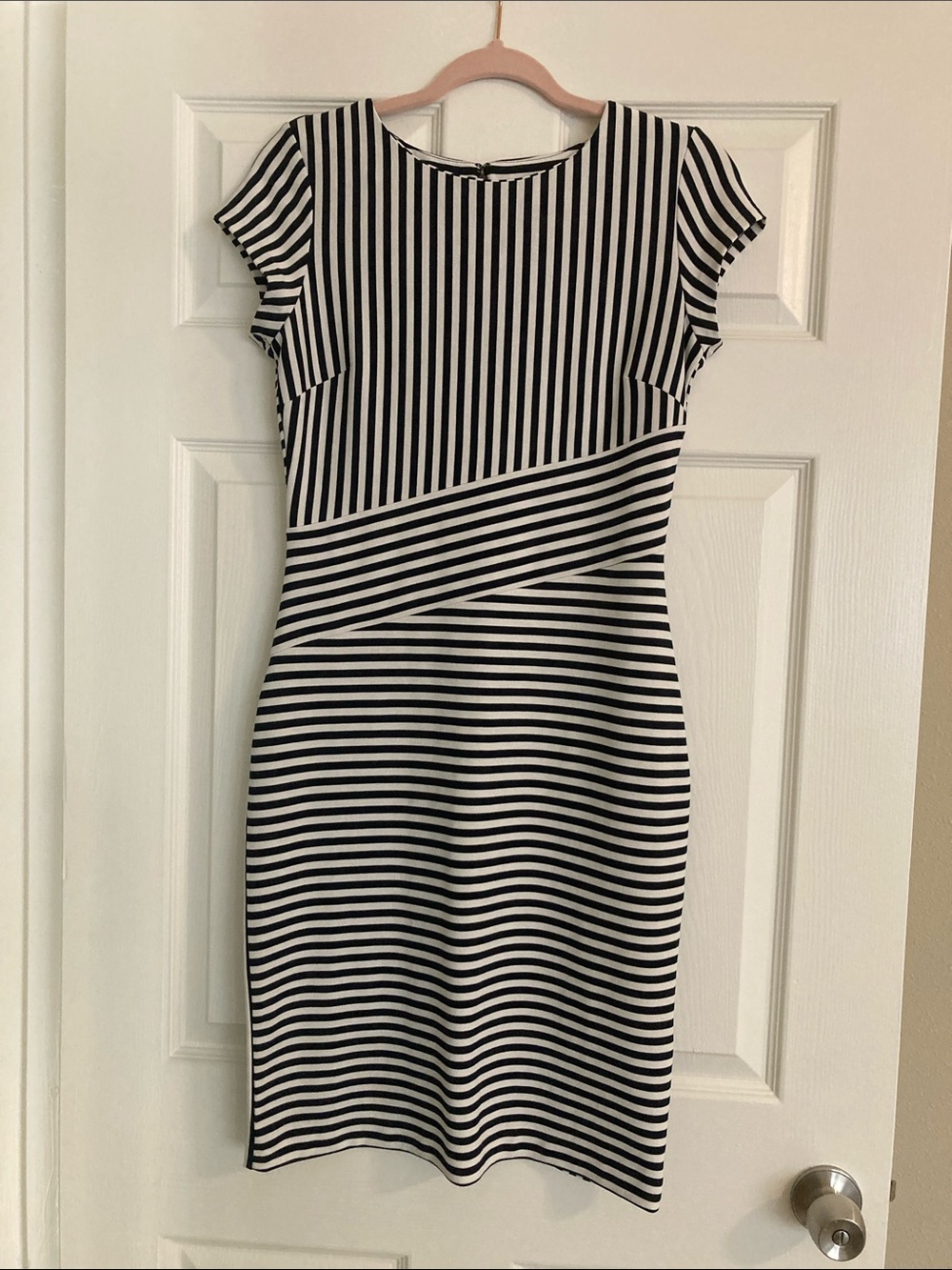 Banana Republic Navy Blue White Stripe Nantucket Style Sheath Dress Sz 6
